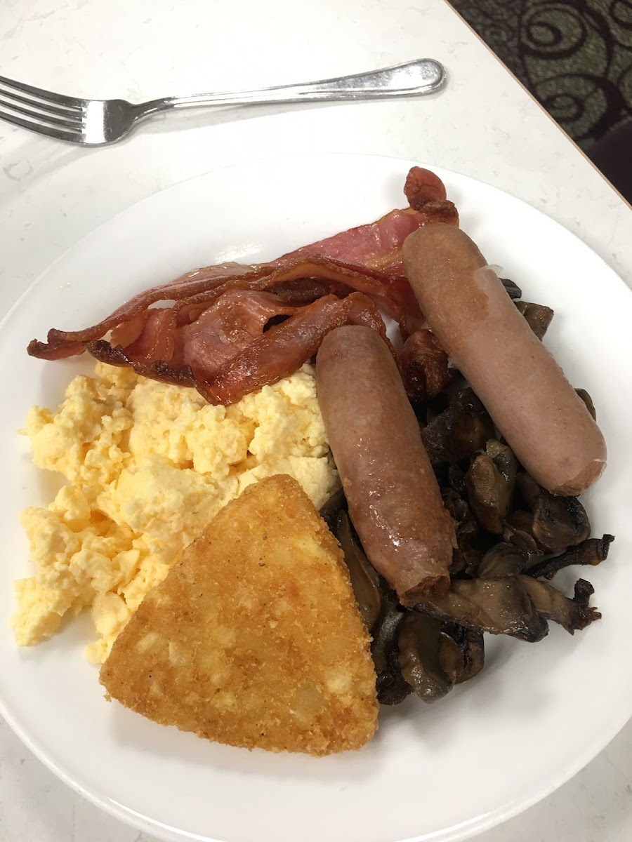 Gown & Glove Restaurant - 9