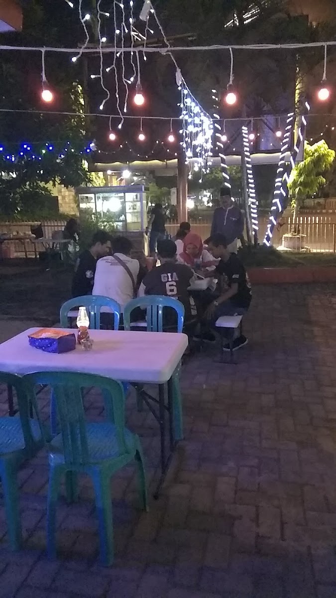 Orenz Cafe Bangkalan Madura - 6