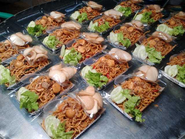 Sitinurbaya Cafe Fams