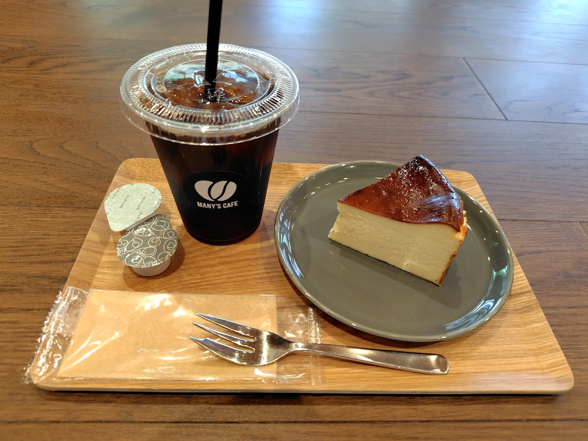 MANY’S CAFE - 6