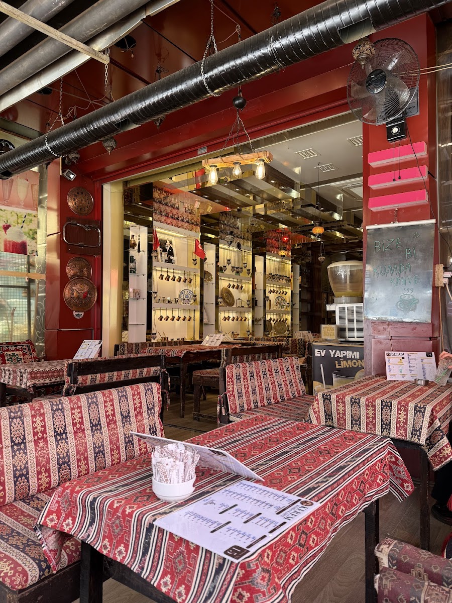 KEREM KUMDA KAHVE - 4