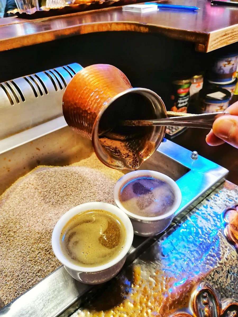 KEREM KUMDA KAHVE - 8