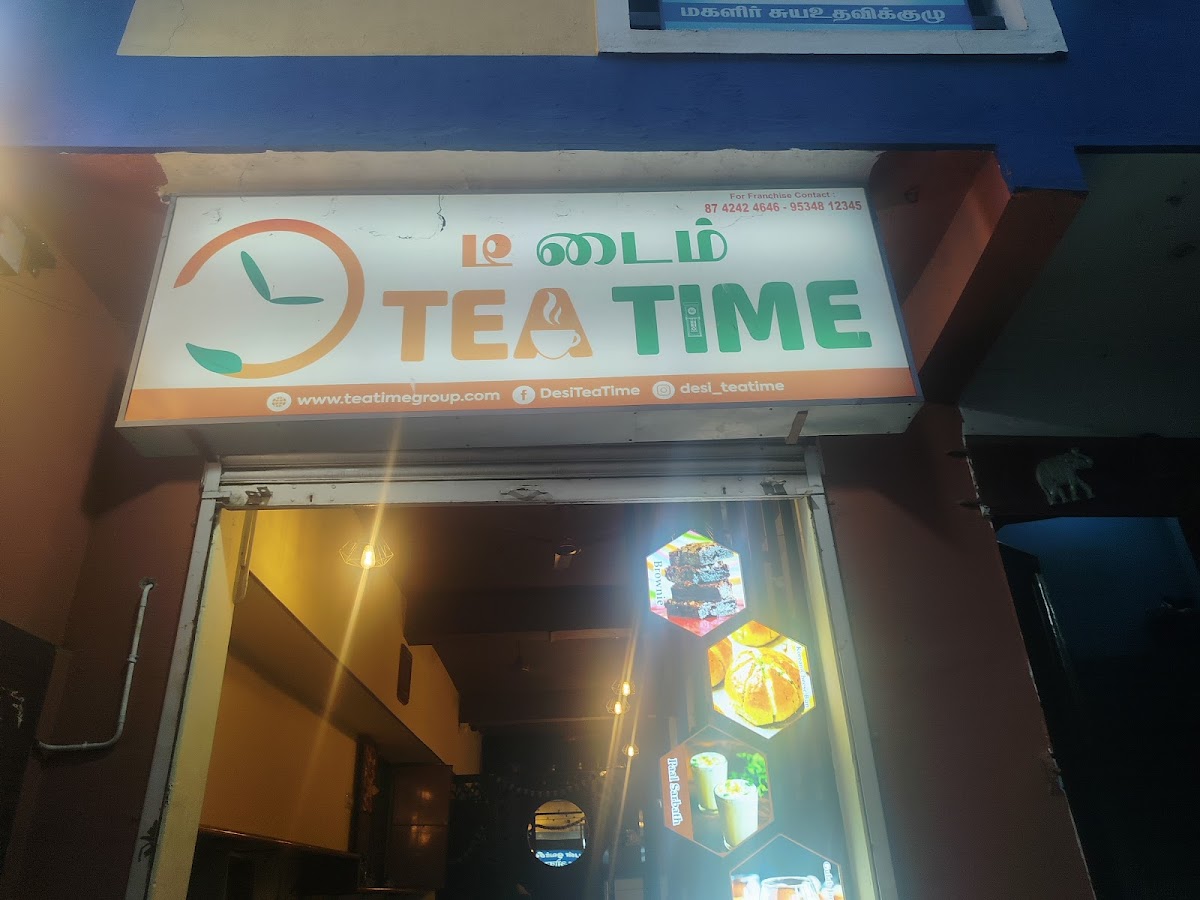 Tea Time - Sips&Swirls Cafe
