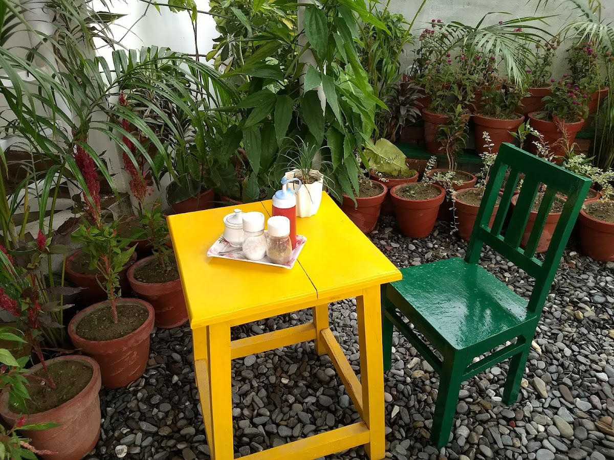 BAYBERRY'S COUNTRY PATIO