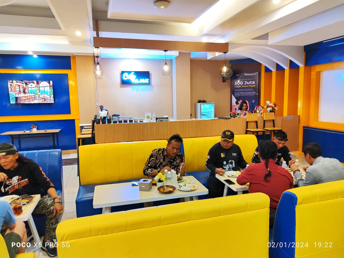 Cafe Pajak - 4