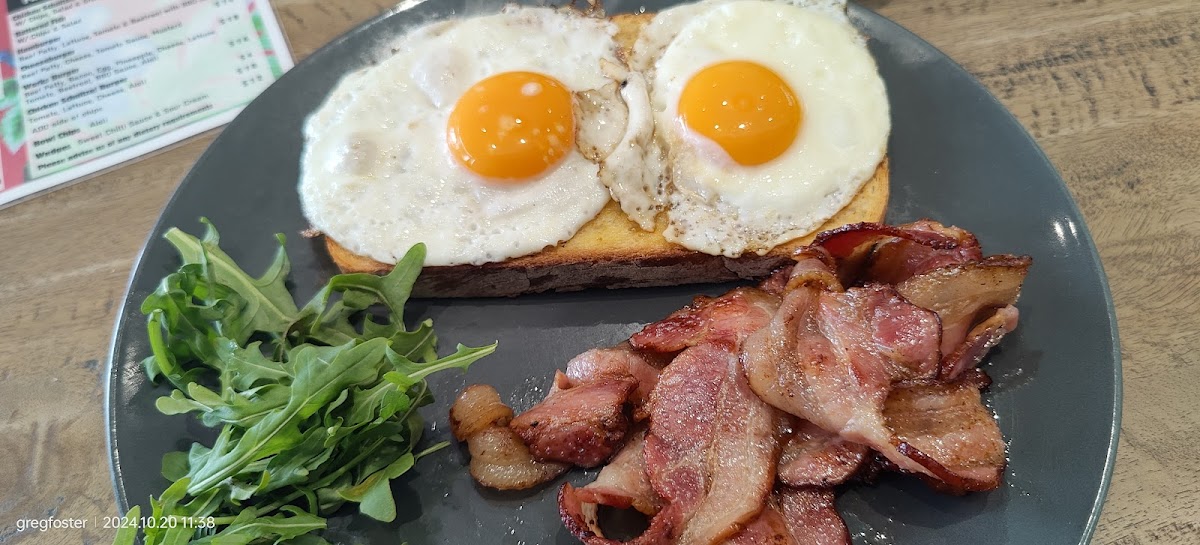 Mavericks Eatery - 7