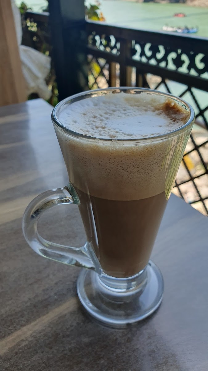 Cherry’s the riverside restro & café - 9