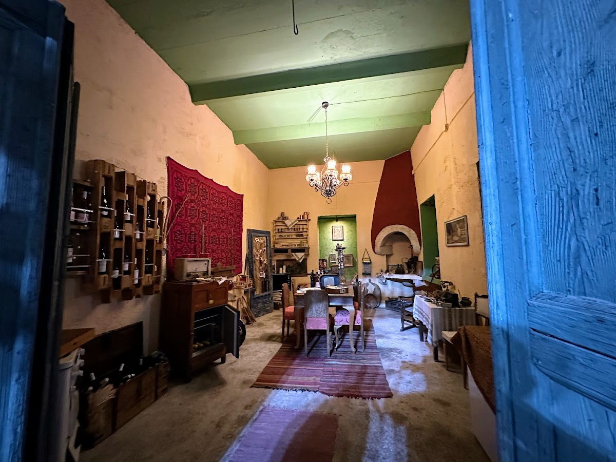 ΟΠΩΣ ΠΑΛΙΑ ΚΑΦΕ-ΜΕΖΕΔΟΠΟΛΕΙΟCafeteria Melidoni