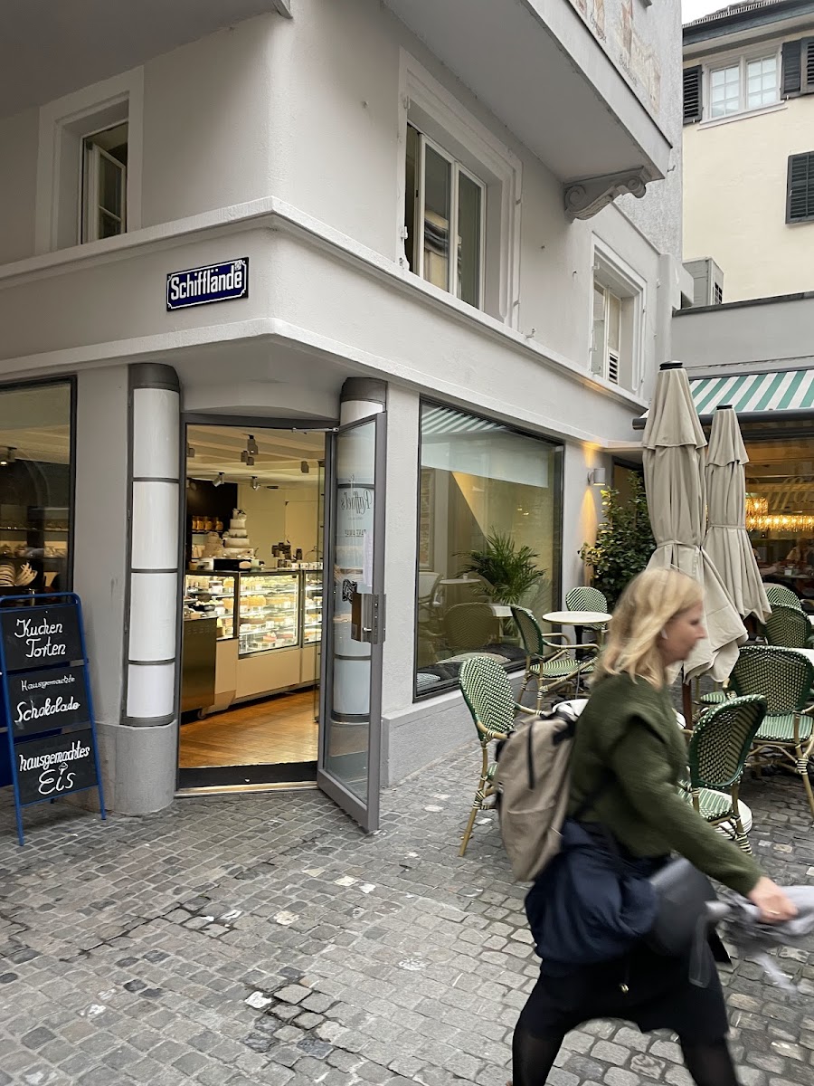 Raffael's Bistro - 3