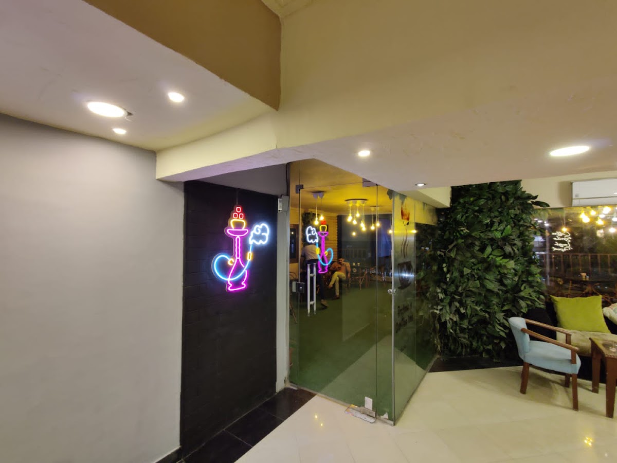 Colorز Cafe & Restaurant