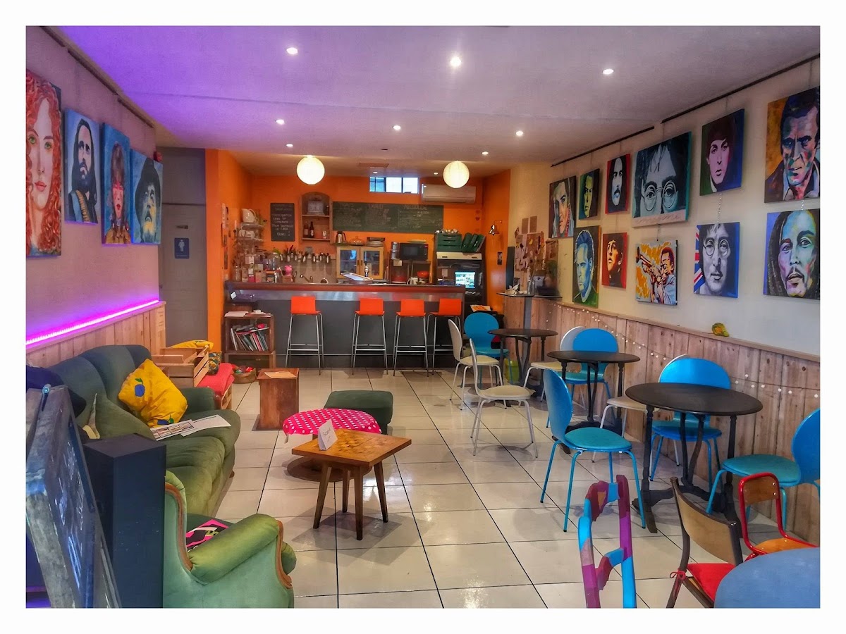 Café associatif L'embarqu'adhere