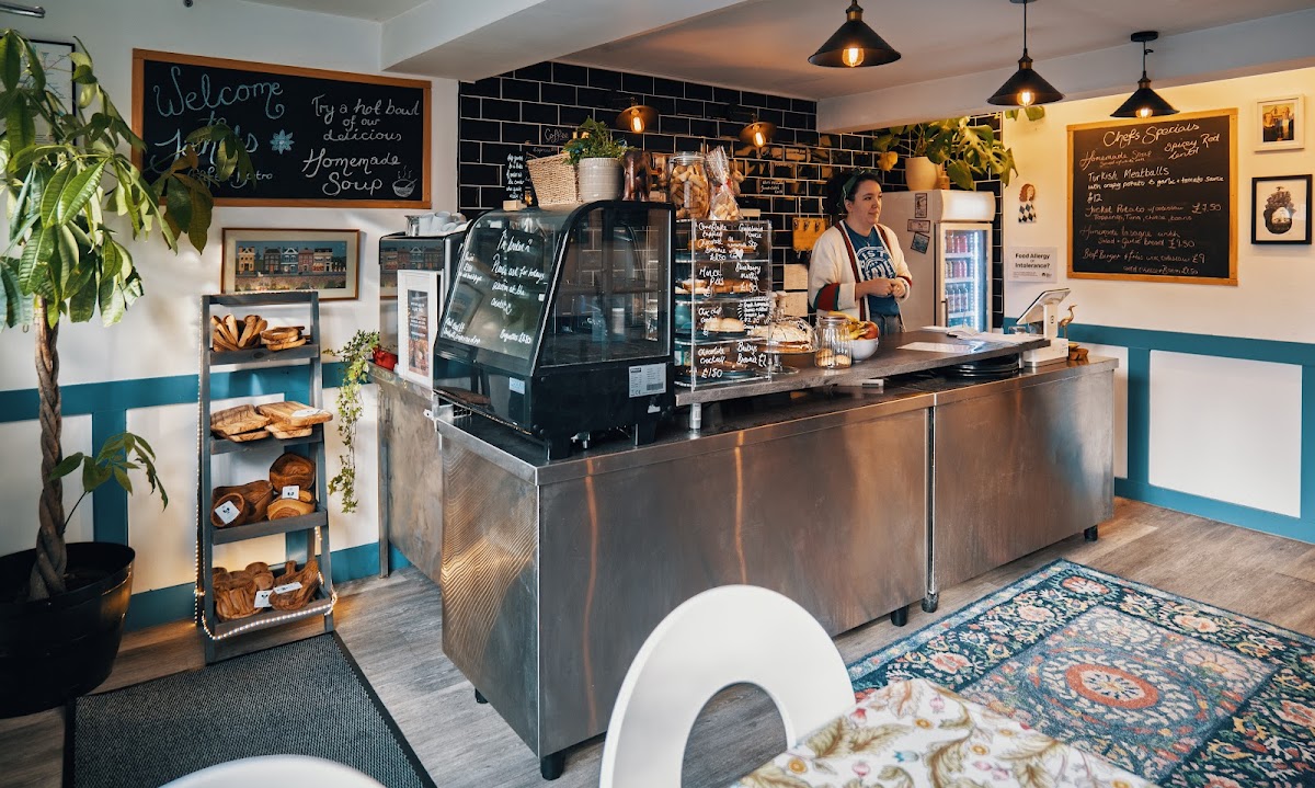 Janet’s Cafe & Bistro