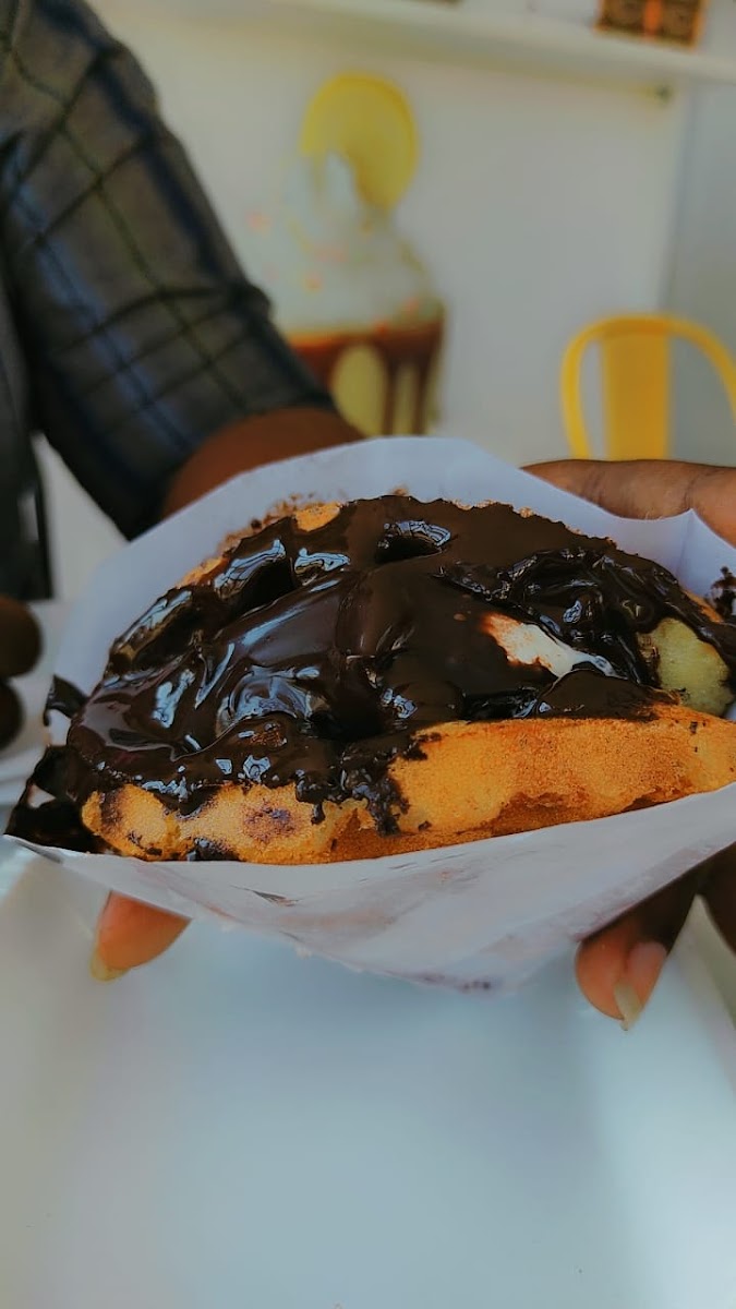 Bite The Waffle - 5