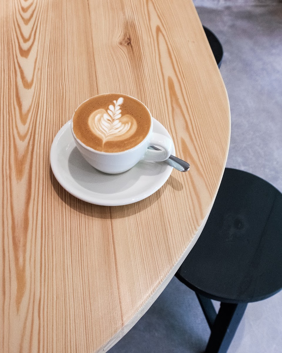 Young Dandy Cafe - 7