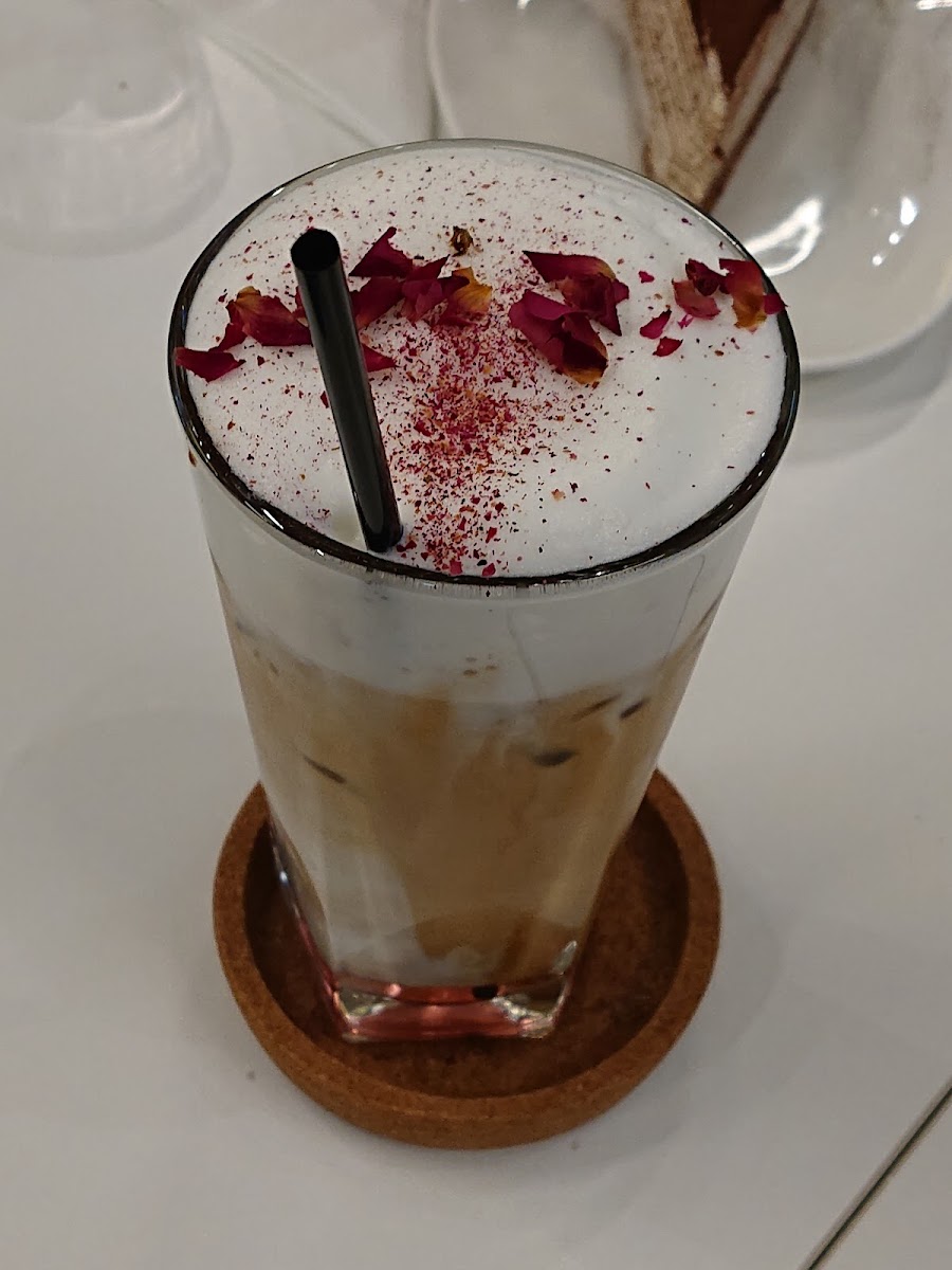 Shaz Confections (Pick-up point - Fikafabriken Cafe) - 9