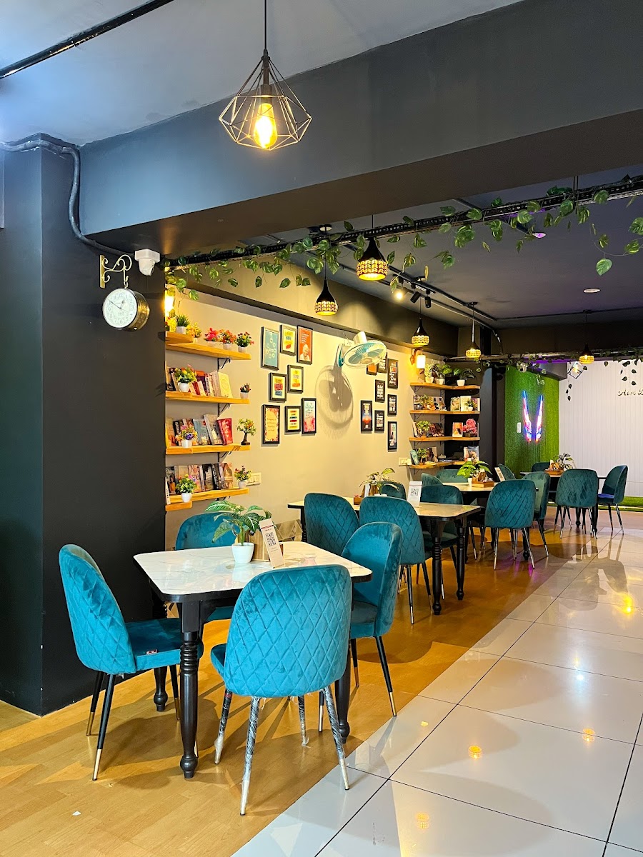 The Aerobar Cafe - 3