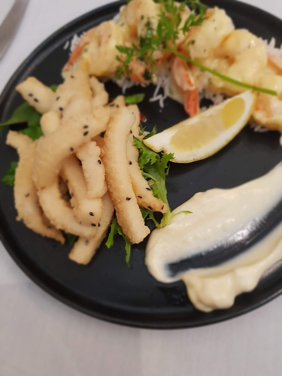 Tides Cafe & Bar at the Deep Blue - 10