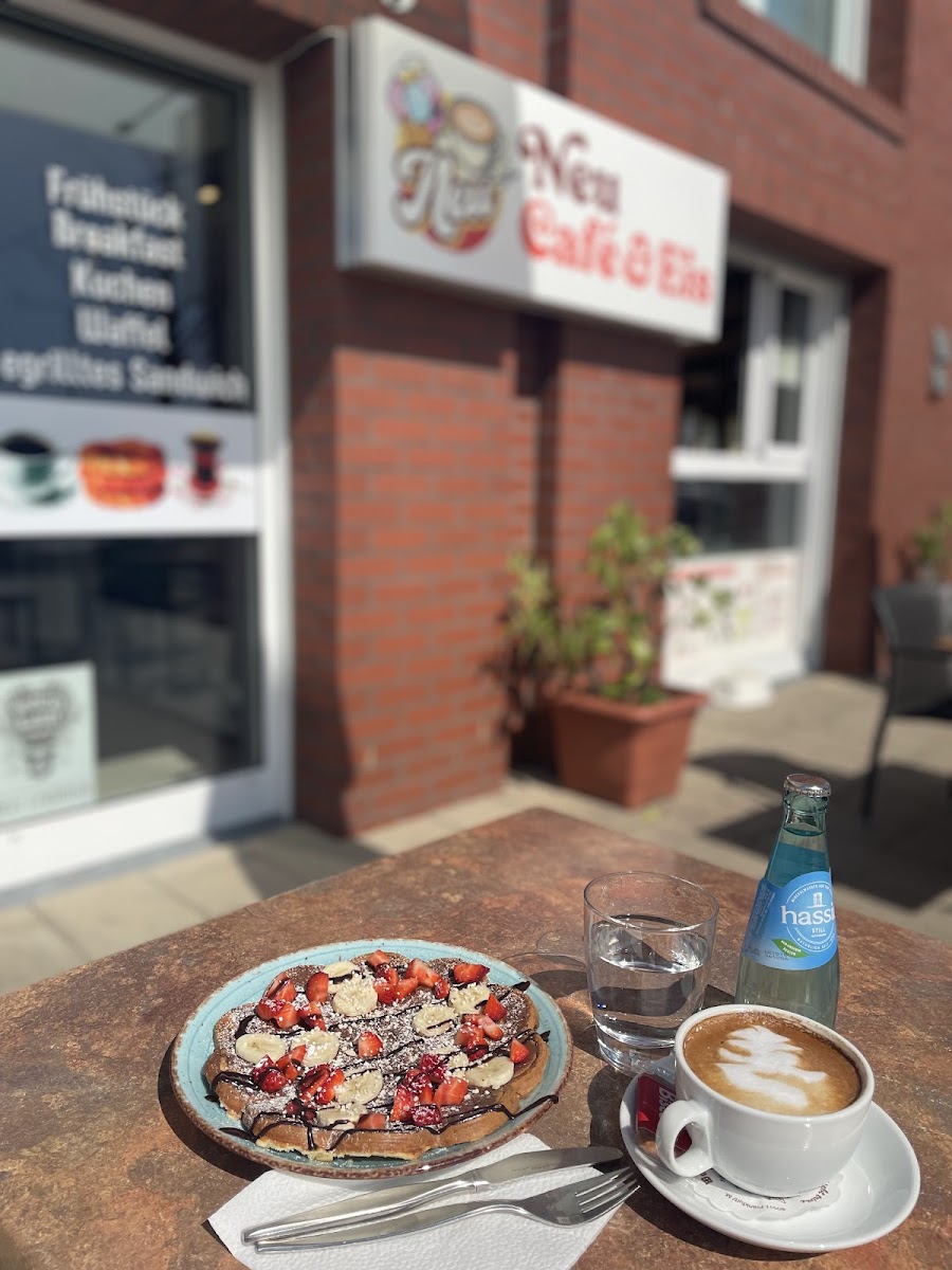 NEU Café & Eis , Frühstück - 3