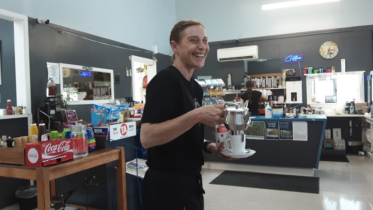 Kitchener's Cafe - 3