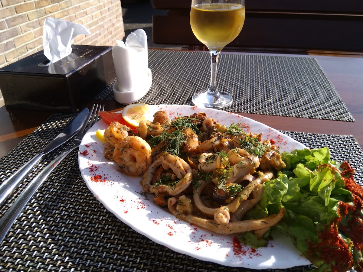 Kafe Zhemchuzhina - 10