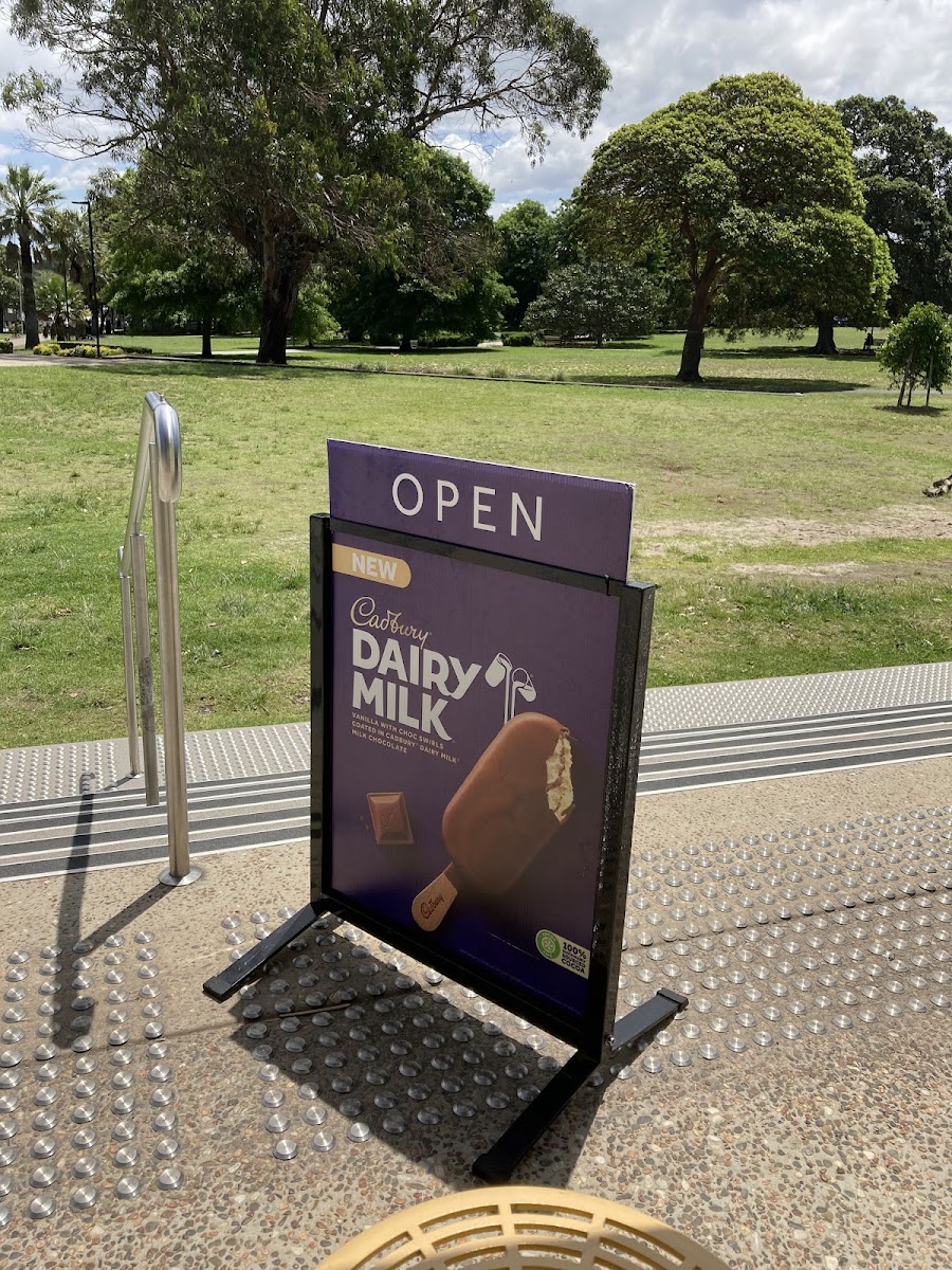 Kellerman's Cafe - 1