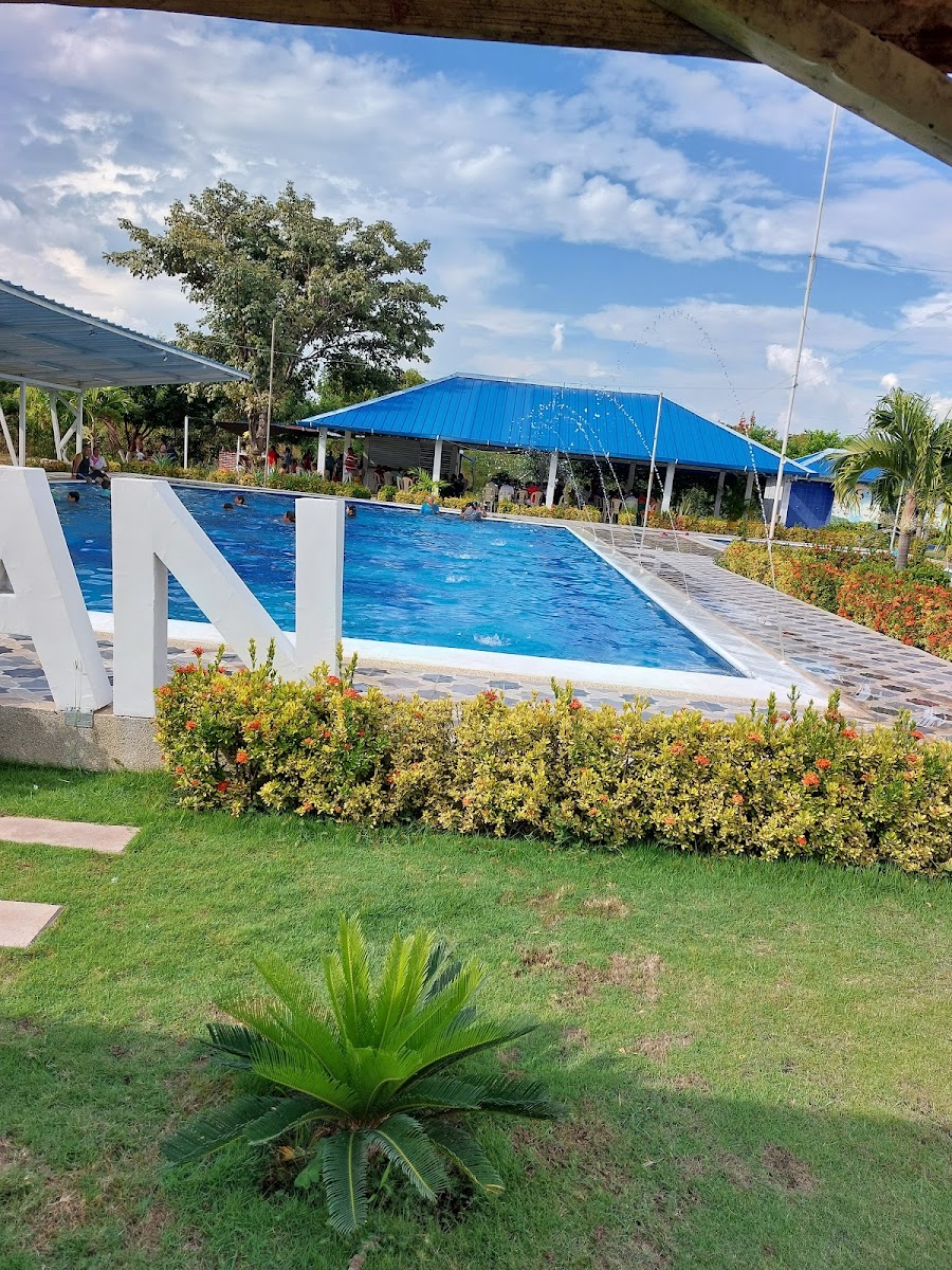 Manhattan Centro Recreacional - 4