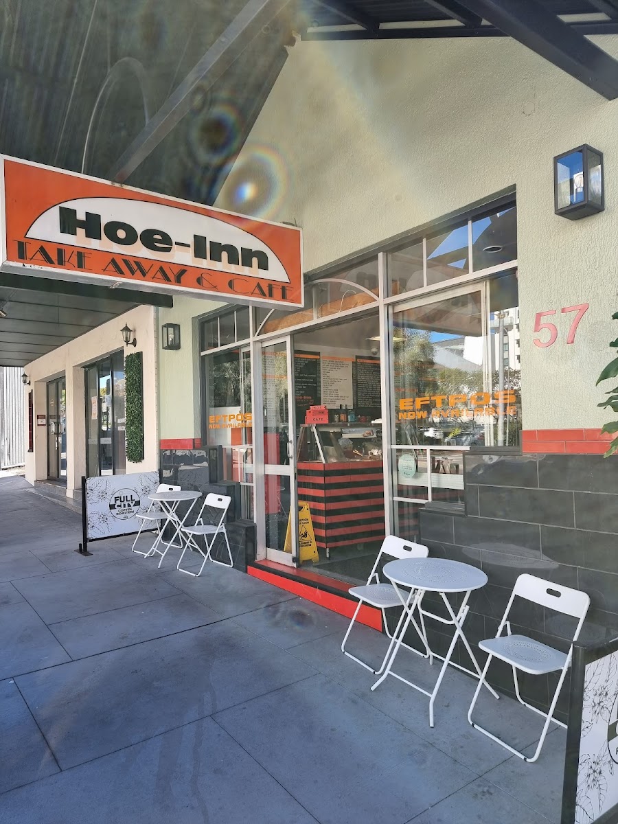 Hoe Inn Take Away and Cafe