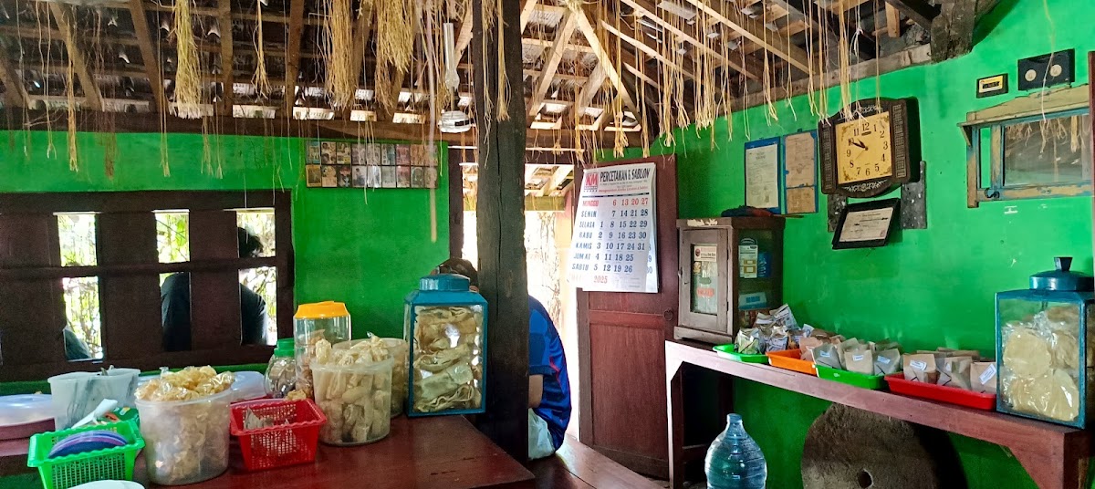 Warung Slank Padangan Jungke Karanganyar Jawa Tengah