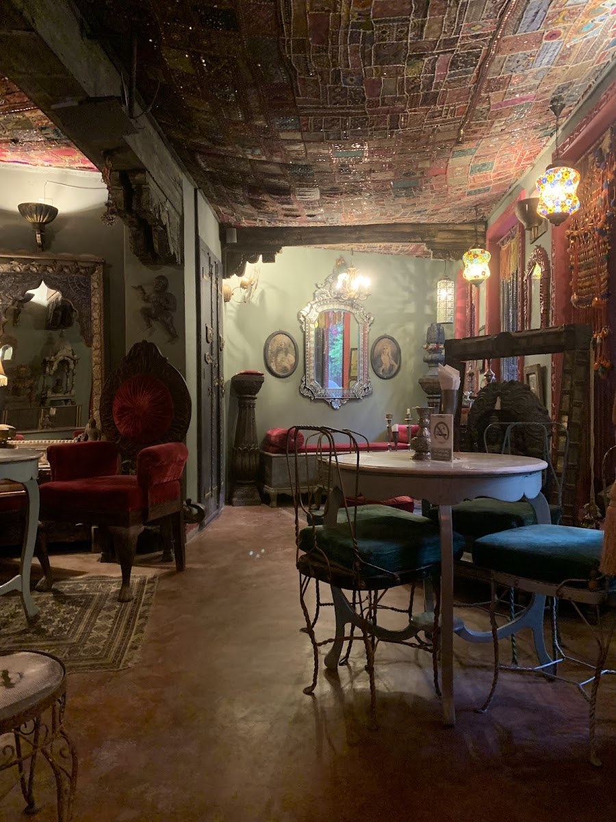 Ganesha Coffee Lounge