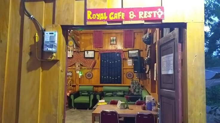 Royal Cafe & Resto