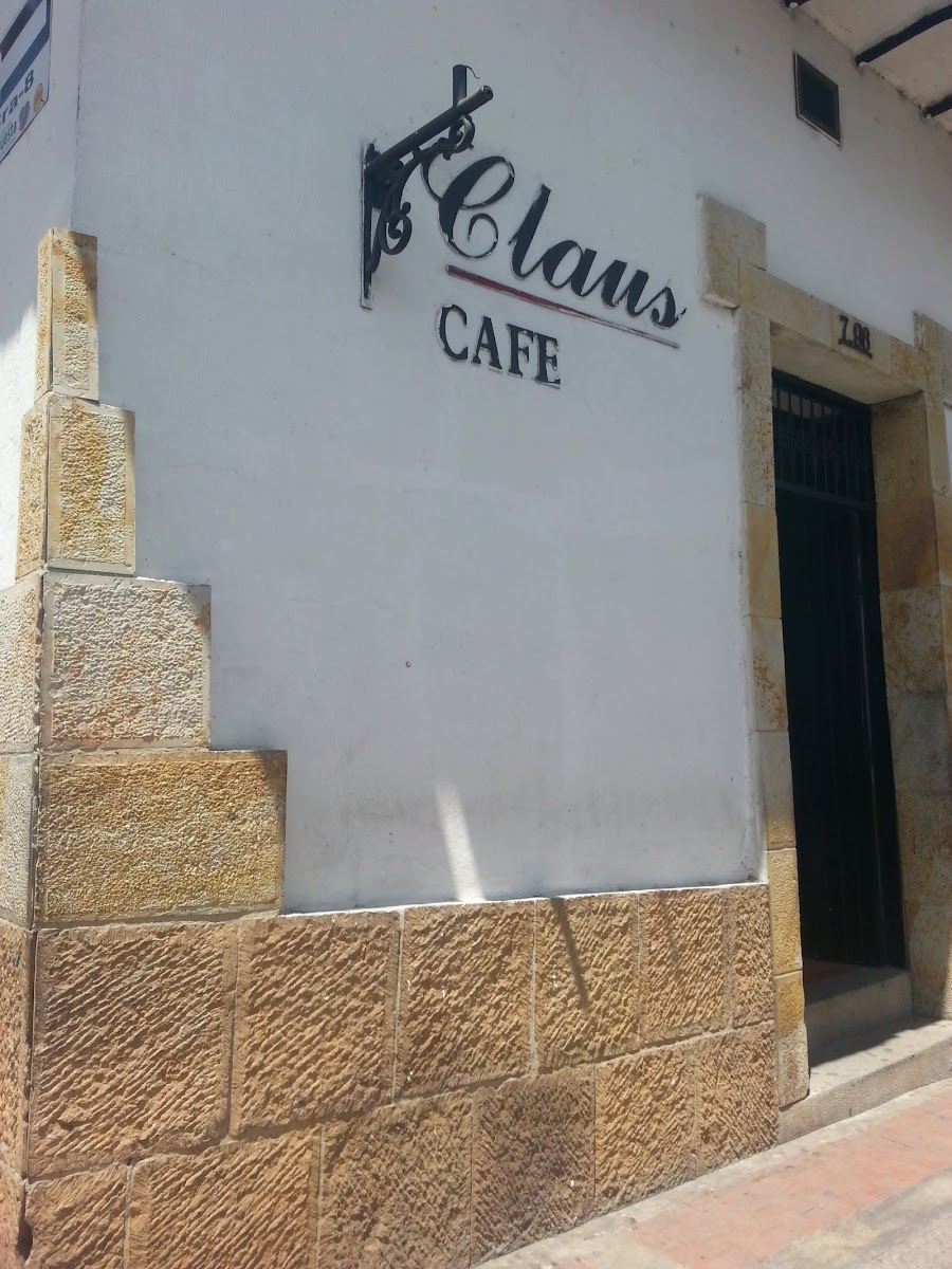 Claus Café