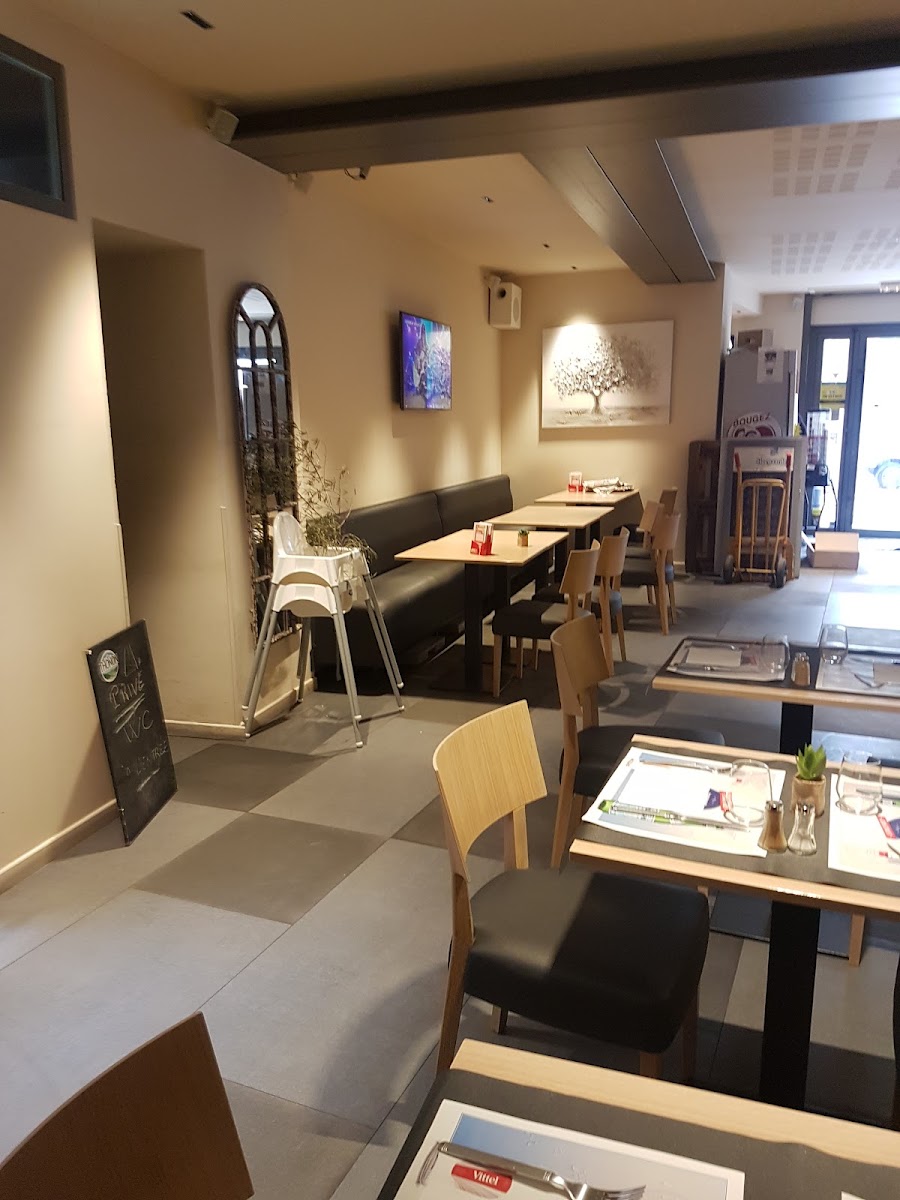 Cafe Tabac de la Place