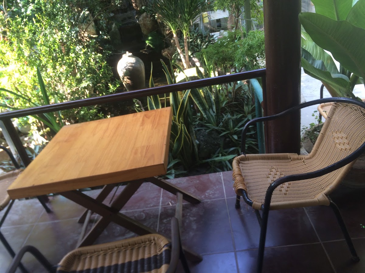 Café Bon Drink & Food - 4