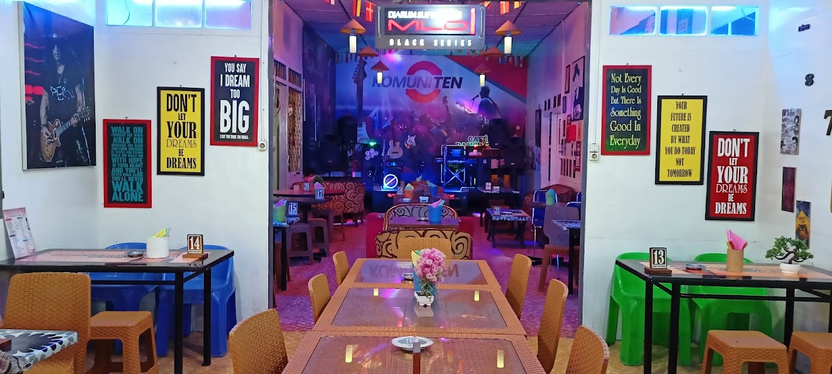 Bang Nell Resto & Coffee - 4