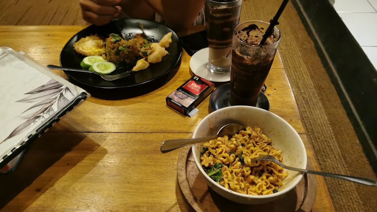 Sudut Desa Coffe Kitchen & Art - 5