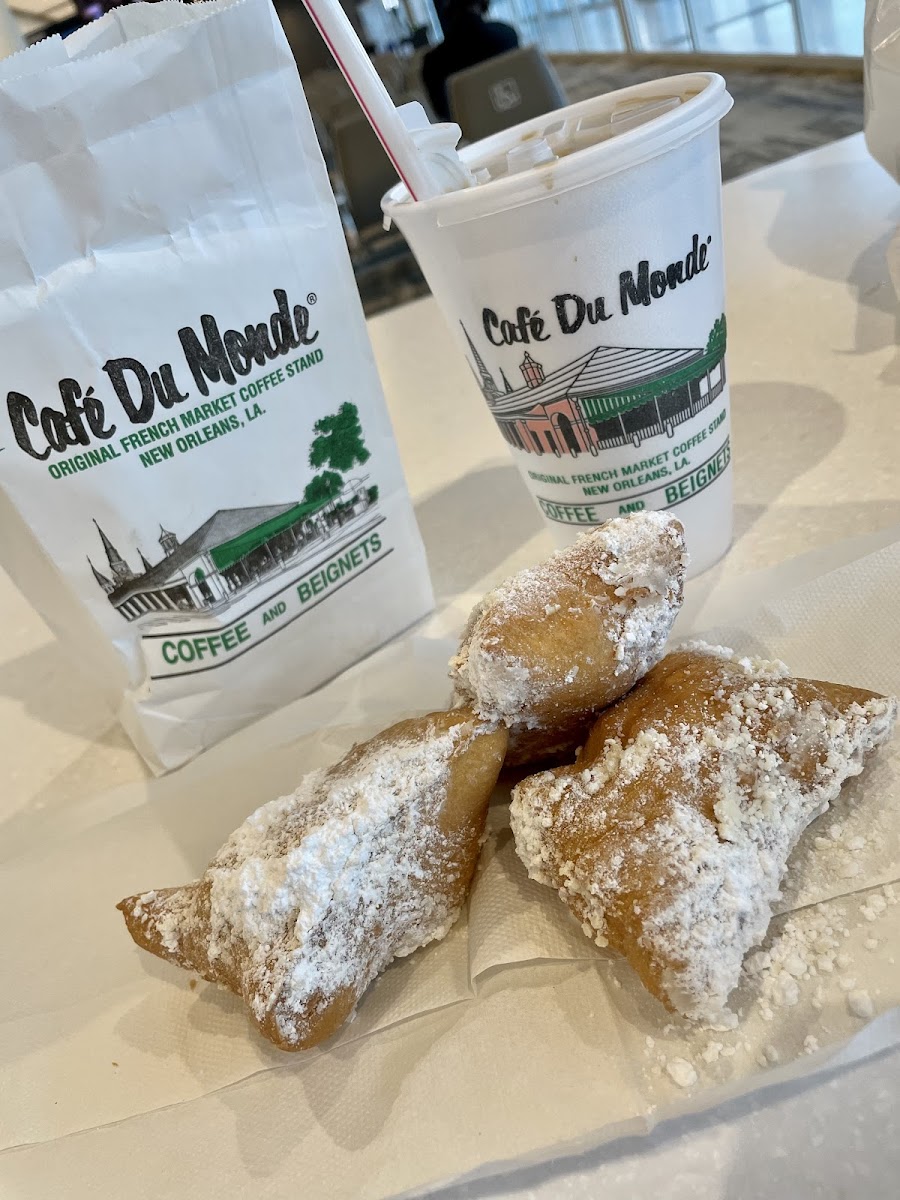 Cafe Du Monde - 4