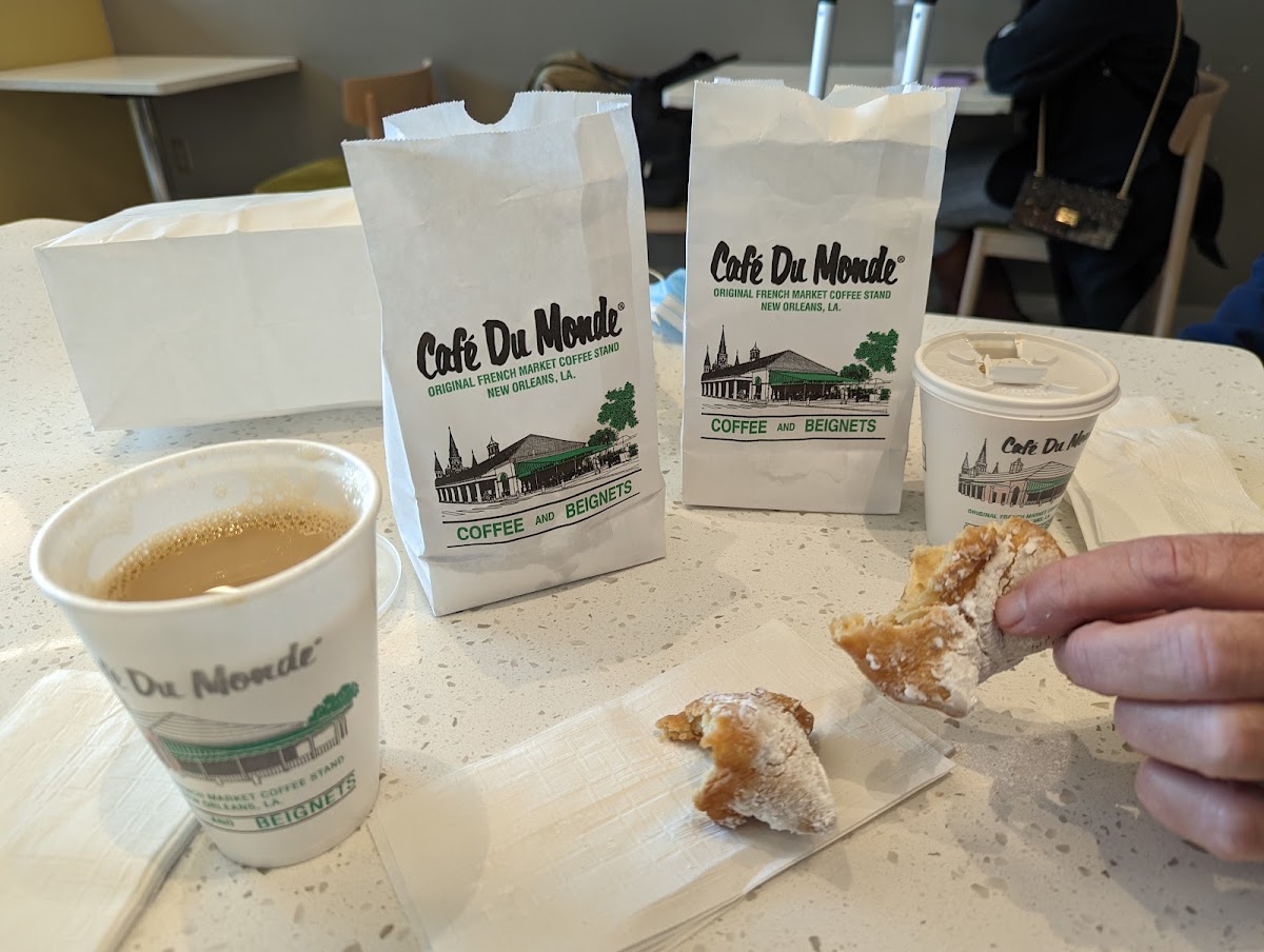 Cafe Du Monde - 9