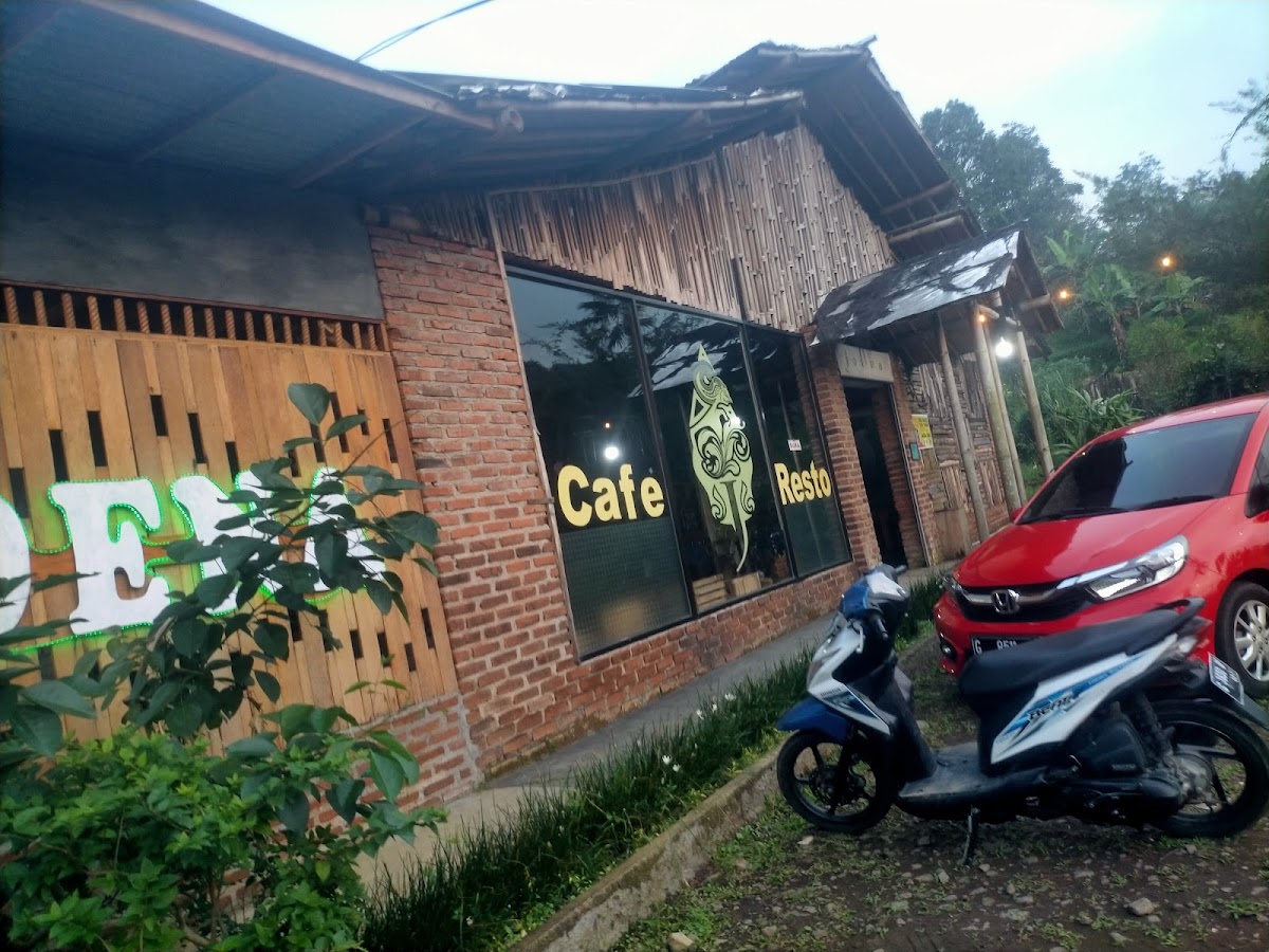 Joena Cafe n Resto - 4