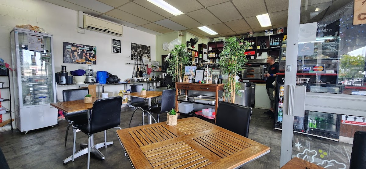 Eltham Aromas Cafe Bar Beanery