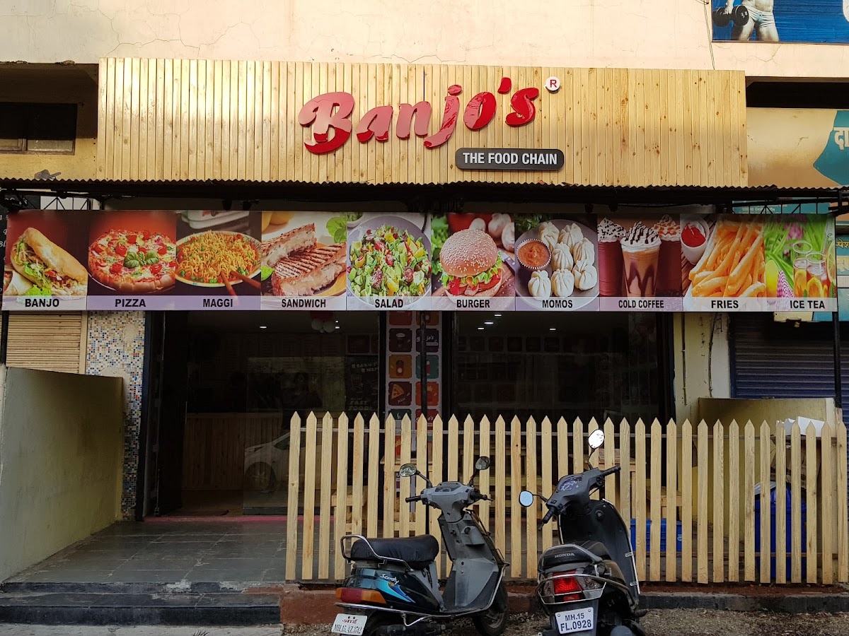 BANJO'S THE FOOD CHAIN