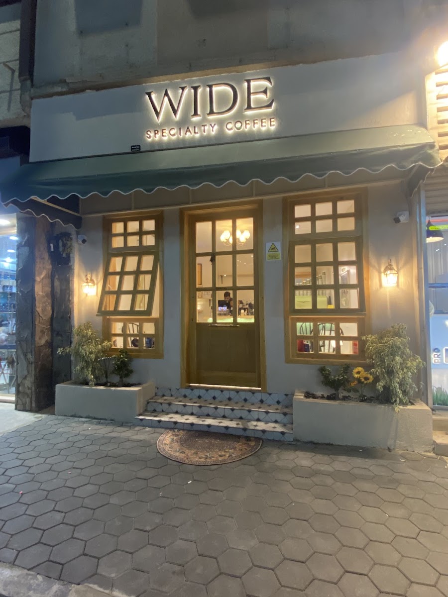 مقهى وايد Wide cafe