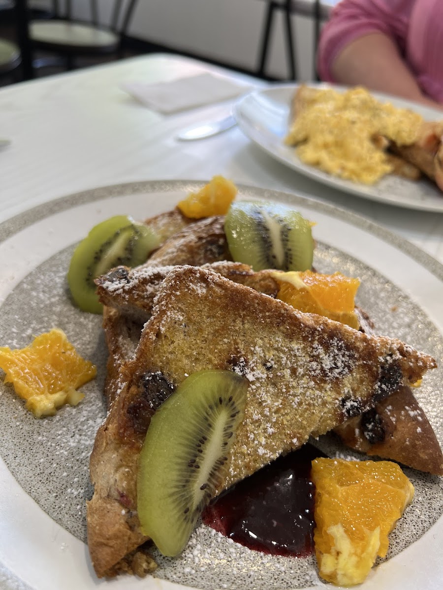 Yolanda Jean cafe - 6