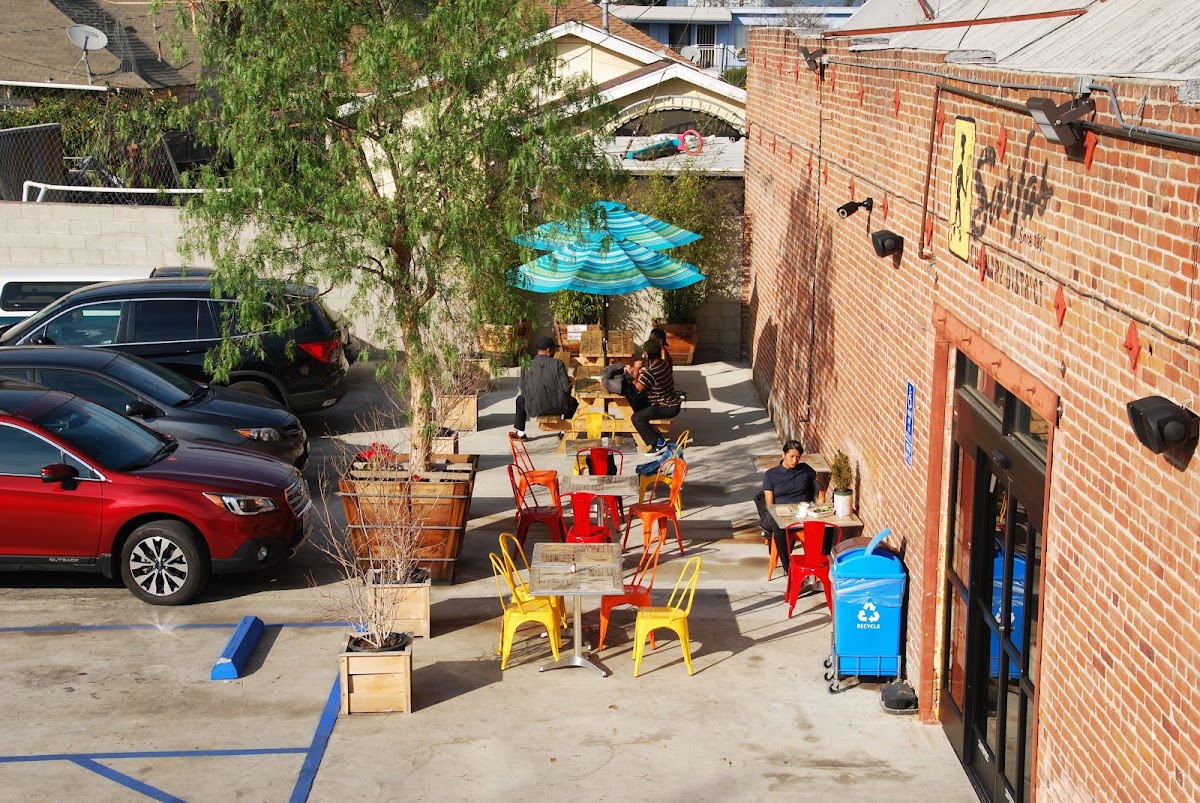 The Cafe at Surfas - 4