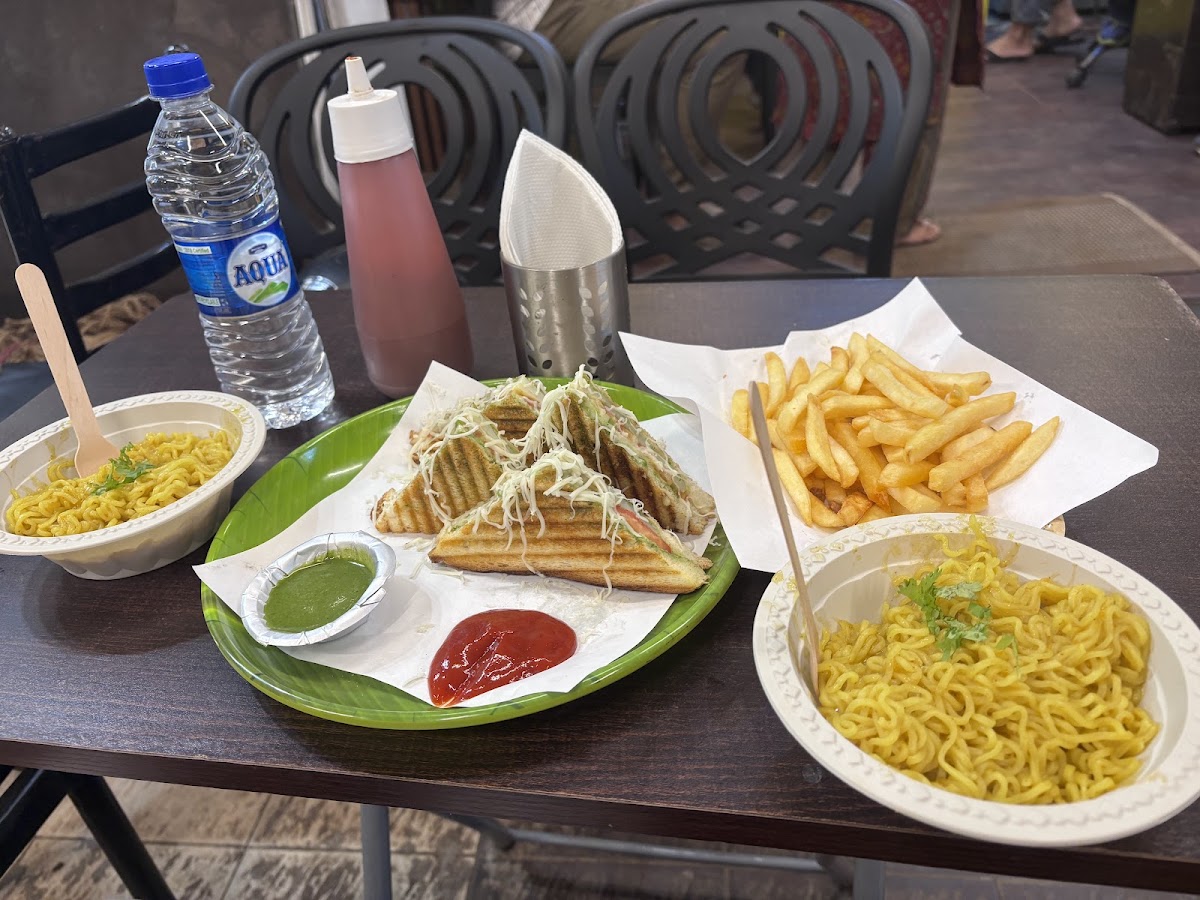 Cafe Simply Hungry - 4