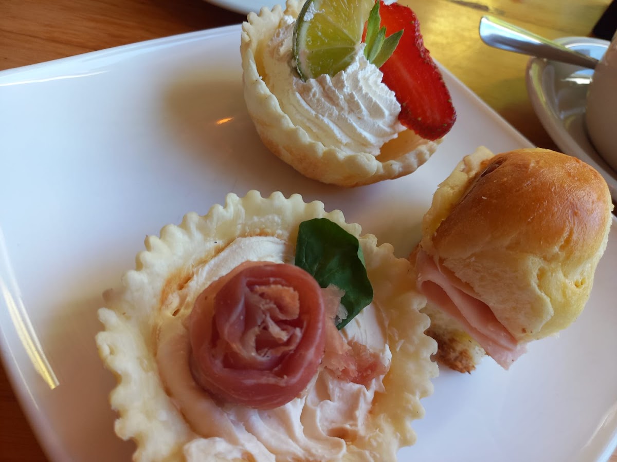 Nuevo Amor Amarillo Cafe - 4