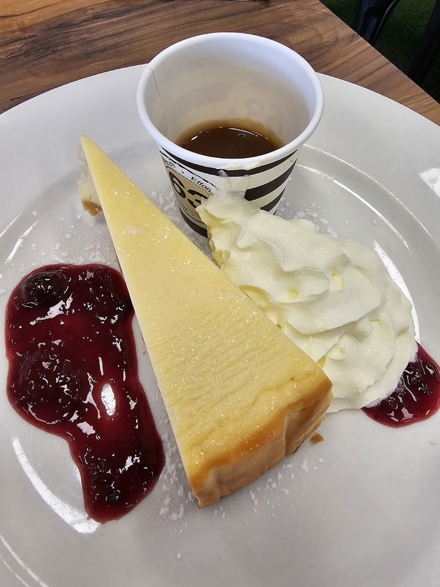 Cafe 63 Highfields Plaza - 7