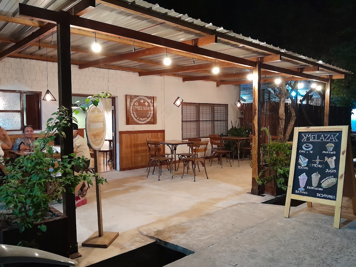 Melaza Coffee & Pastry Shop