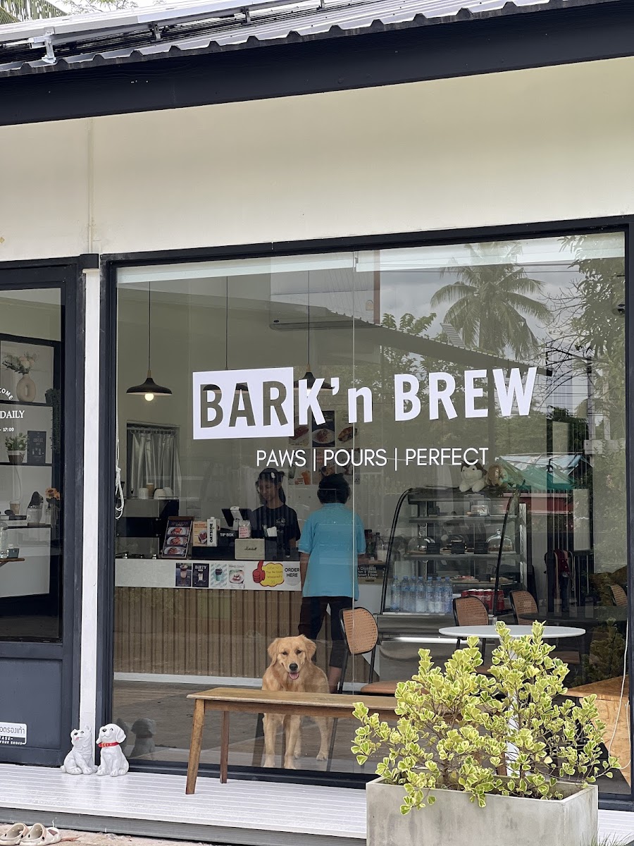 Bark 'n Brew Café
