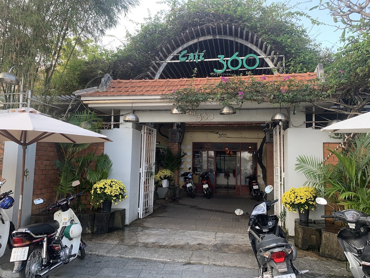 Cafe 360