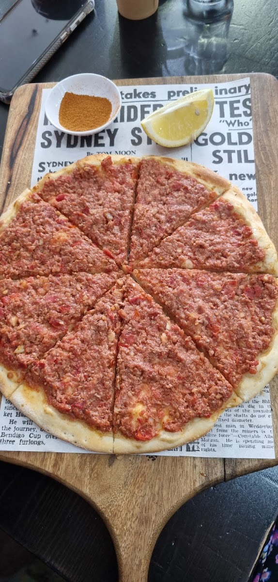 Kan Zman Underwood Marketplace - 7